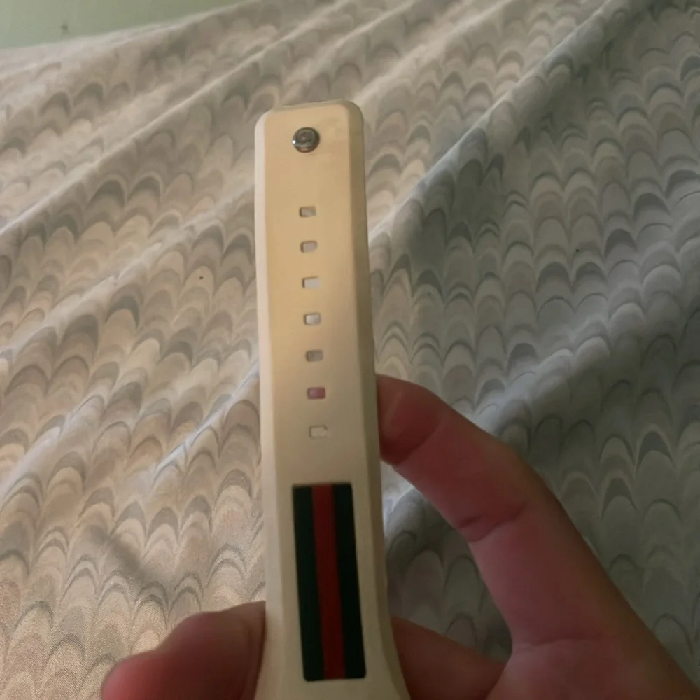 Gucci watch - Picture 3 of 3